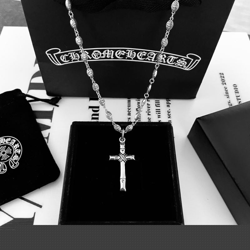 Ch**me He**ts necklaces